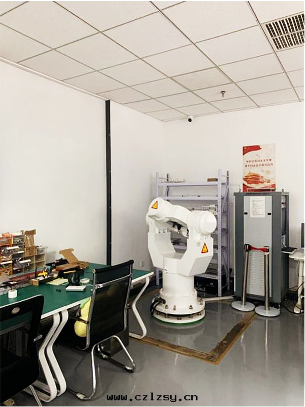 双轴高低(dī)温(wēn)轉(zhuǎn)台(tái)测試組 o3.jpg